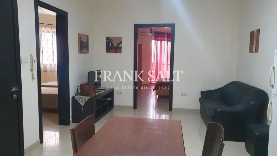 Qawra, Furnished Apartment