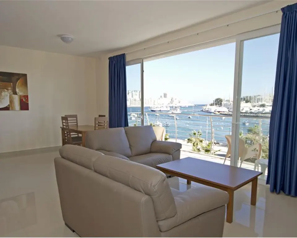 2 bedroom Apartment to rent in Gzira
