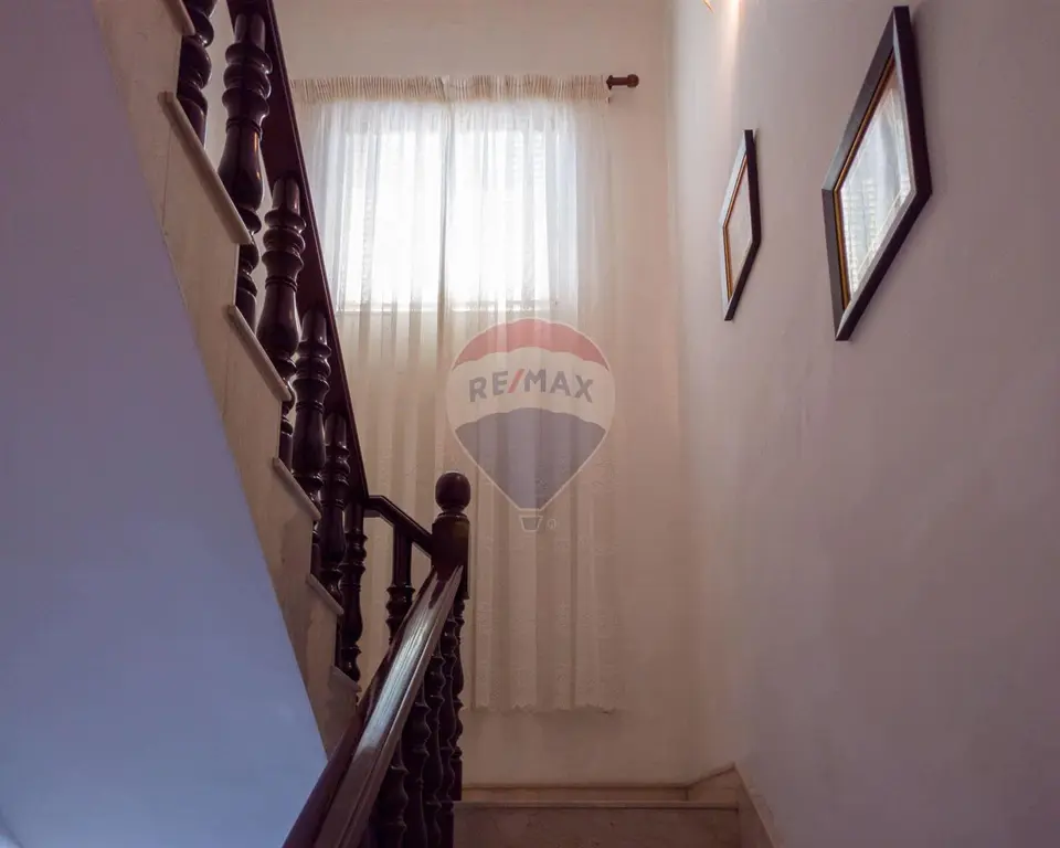 2 bedroom Maisonette Solitary to rent in Pieta