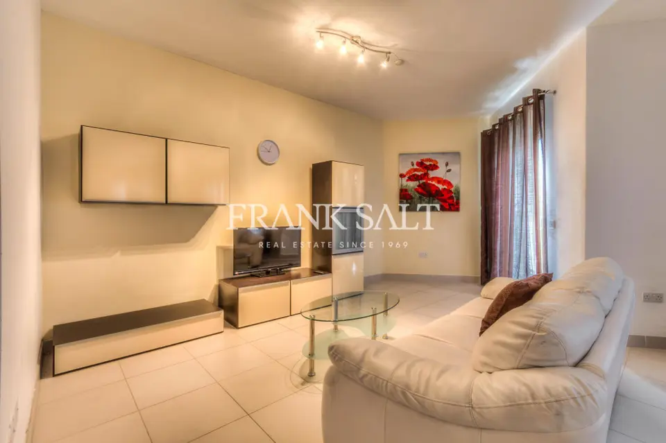 Santa Venera, Furnished Apartment