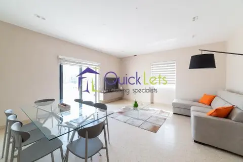 3 bedroom Terraced House to rent in Msida