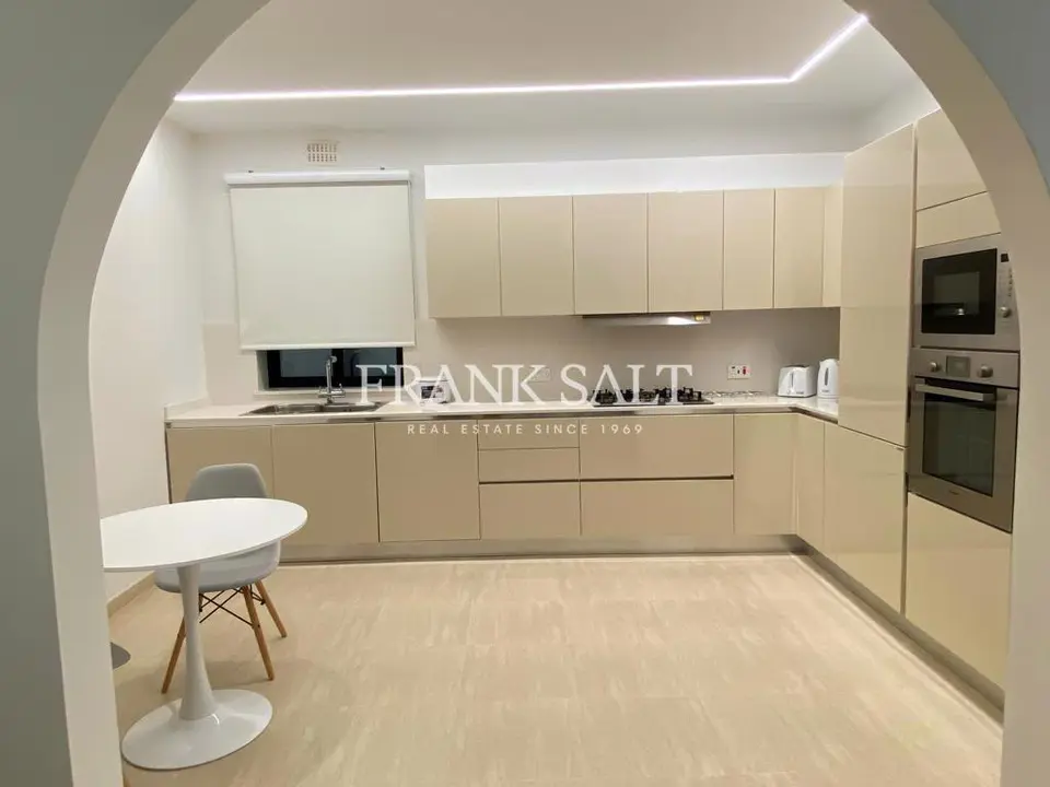 Qawra, Furnished Apartment