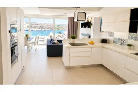 2 Bedroom Penthouse For Sale in St Paul's Bay