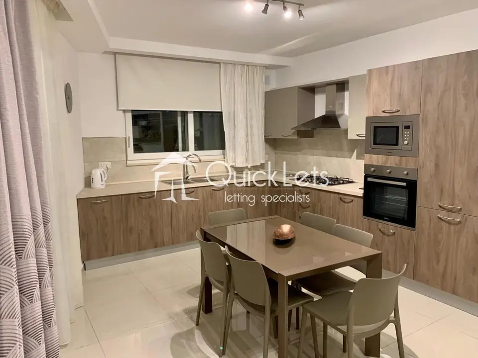 3 bedroom Apartment to rent in Gzira