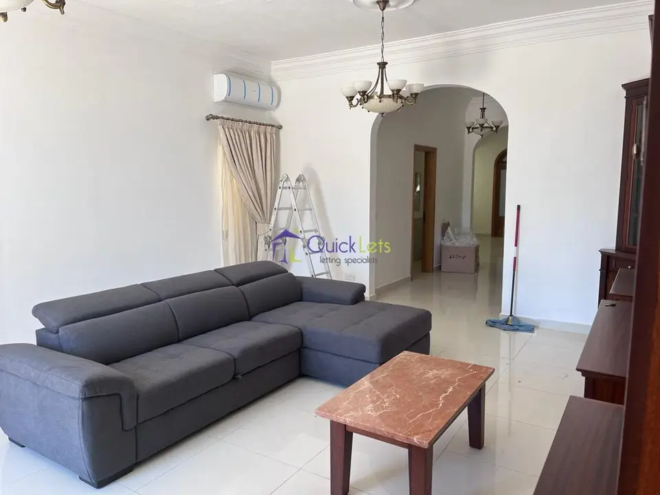 3 bedroom Penthouse to rent in St. Julians