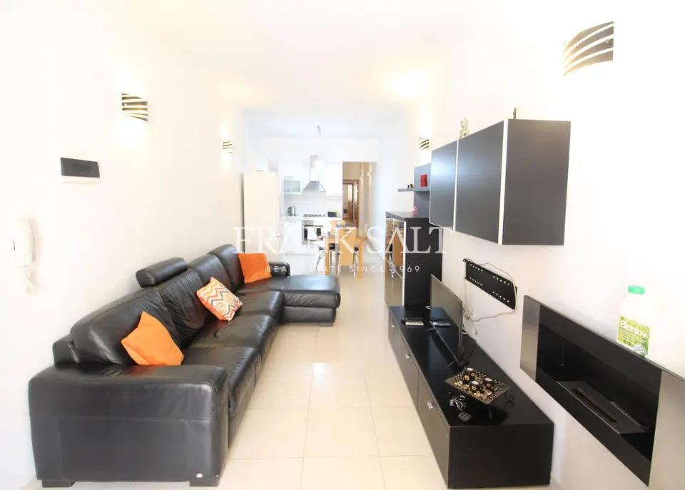 Gzira, Furnished Apartment
