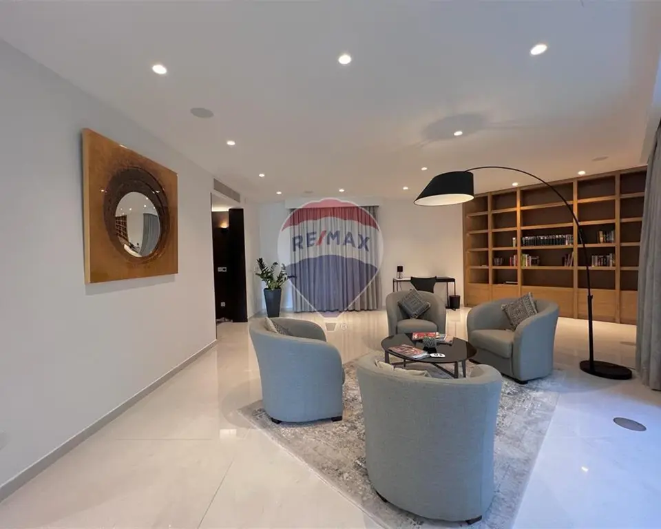 2 bedroom Apartment to rent in St Julian's