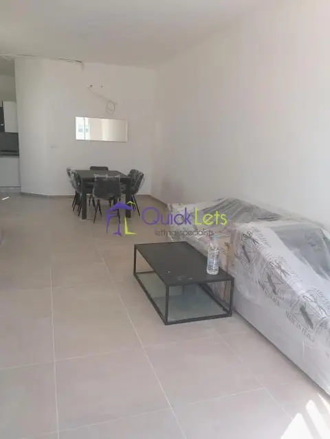 2 bedroom Penthouse to rent in Gzira