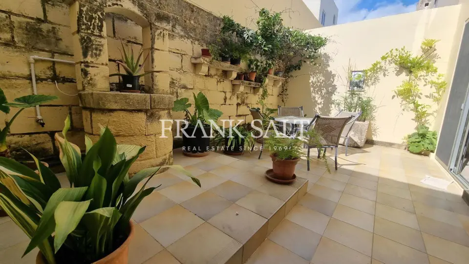 Gharghur, Furnished Terraced House