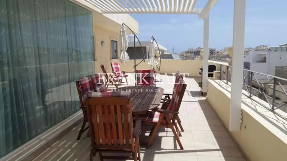 Sliema, Furnished Penthouse