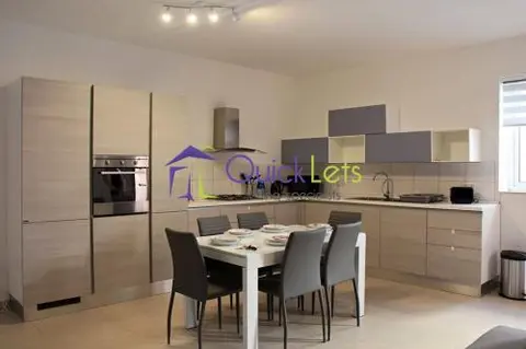 3 bedroom Penthouse to rent in Qawra
