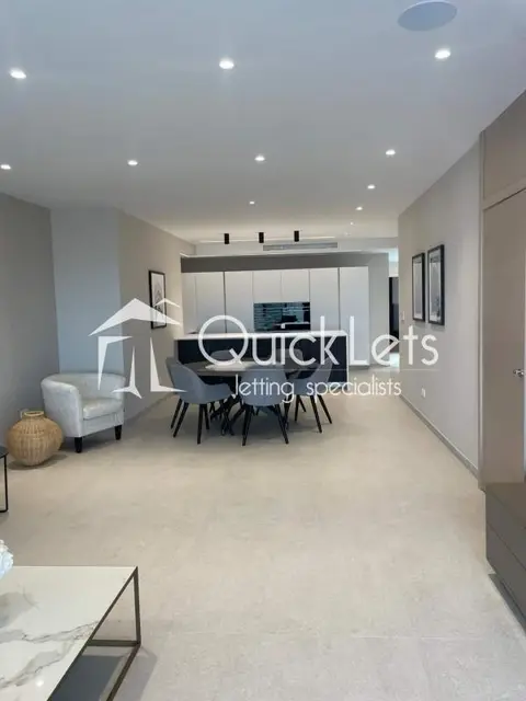 3 bedroom Penthouse to rent in Sliema