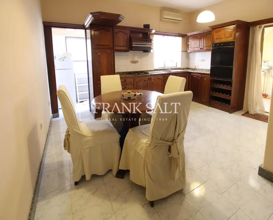 Pembroke, Furnished Terraced House