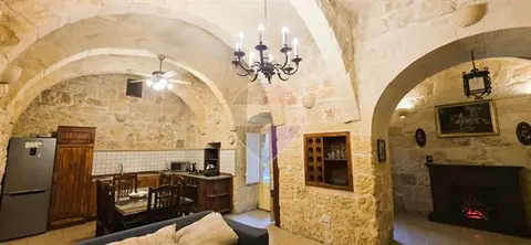 3 bedroom Farmhouse for sale in Gozo - Xewkija