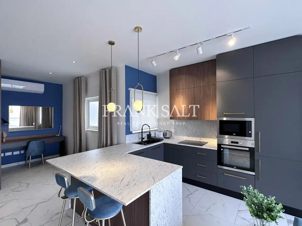 Xemxija, Penthouse