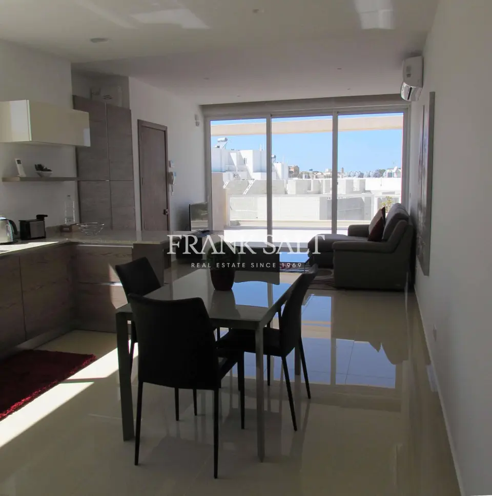 Swieqi, Furnished Penthouse