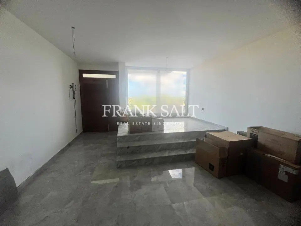 Gharghur, Furnished Elevated Maisonette