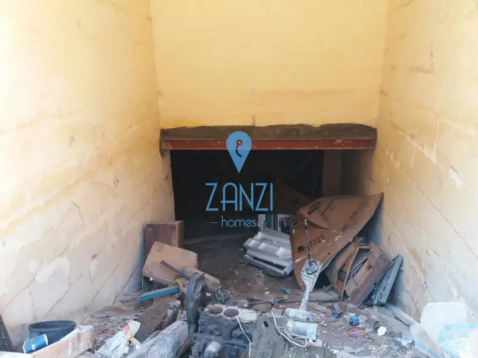 Retail / Shops / Clinic for sale in Zabbar