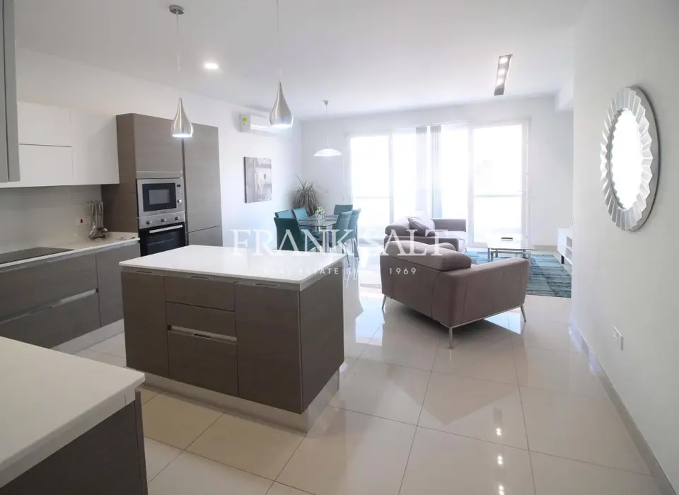 Gzira, Furnished Apartment