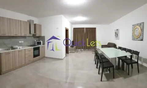 4 bedroom Apartment to rent in Marsaskala