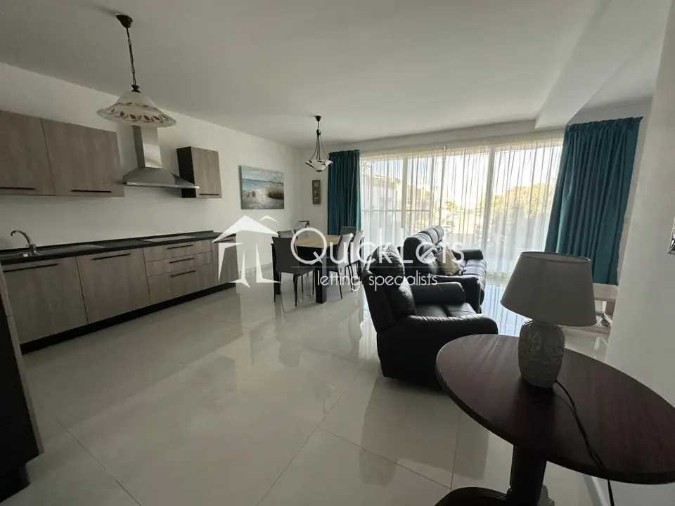 3 bedroom Apartment to rent in Pembroke