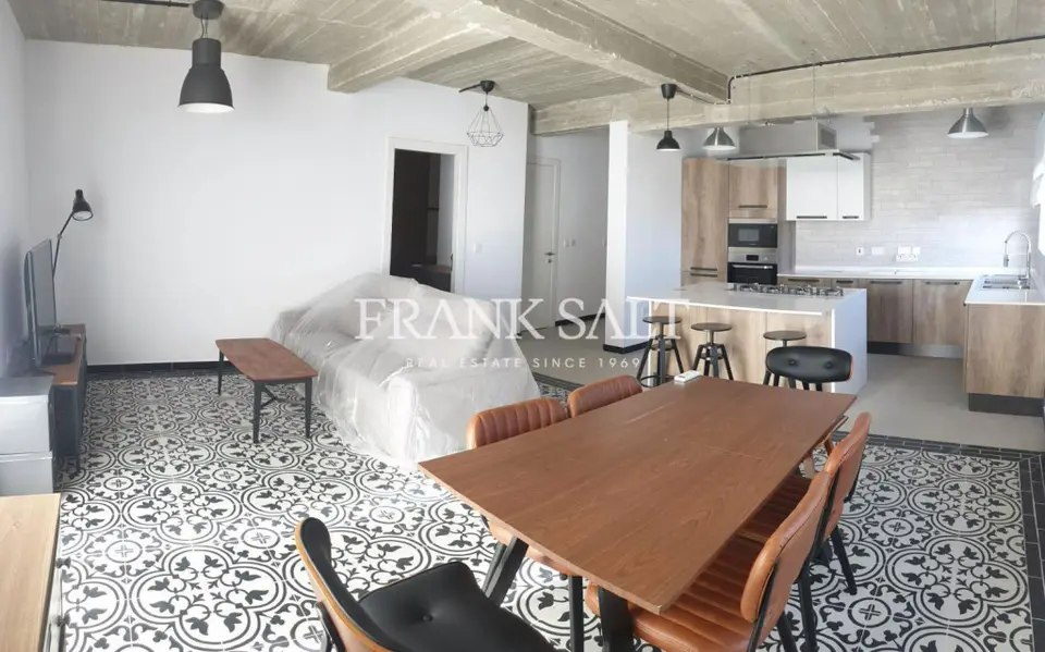 Ta' Xbiex, Apartment