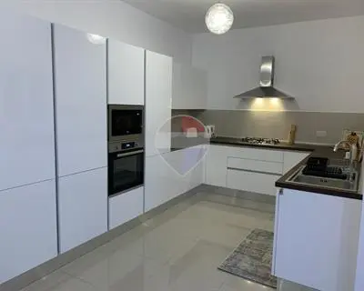 3 bedroom Apartment to rent in Birkirkara