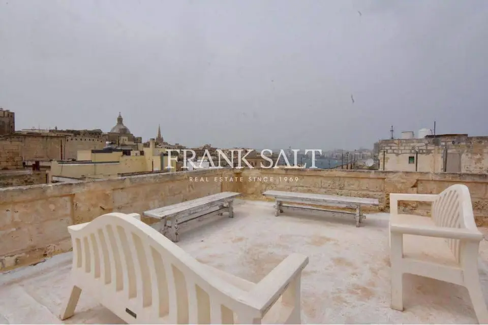 Valletta, Furnished Apartment