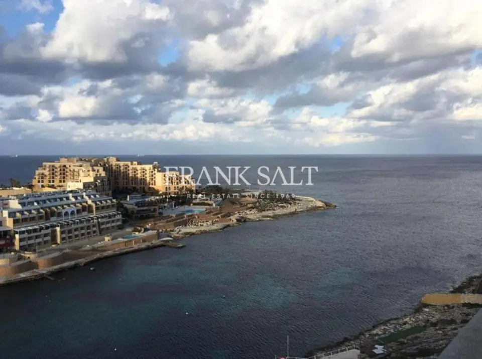 St Julians, Furnished Penthouse