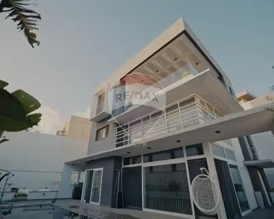 6 bedroom Villa Semi-detached for sale in Madliena