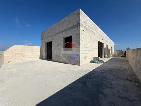 2 bedroom Penthouse for sale in Ghaxaq