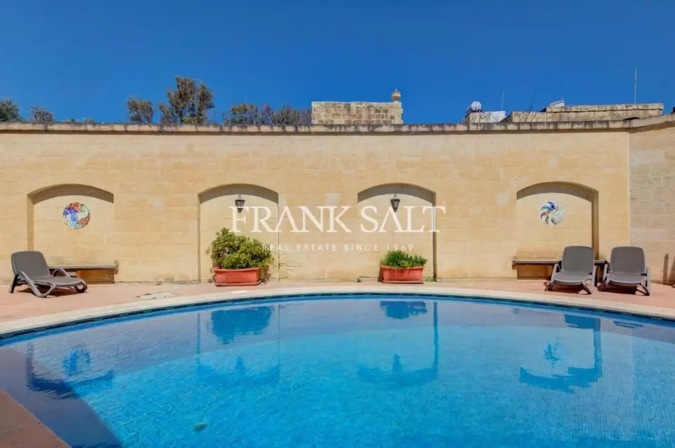 Gharb, Converted Farmhouse