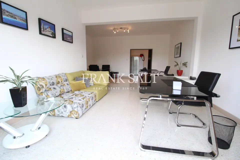 Pieta, Furnished Apartment