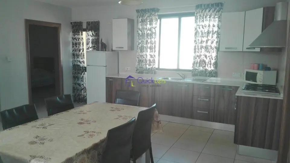 3 bedroom Penthouse to rent in Birzebbuga