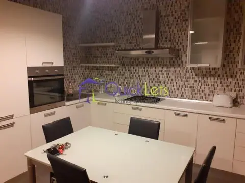 2 bedroom Penthouse to rent in Bugibba