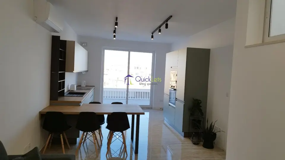 3 bedroom Penthouse to rent in Pieta