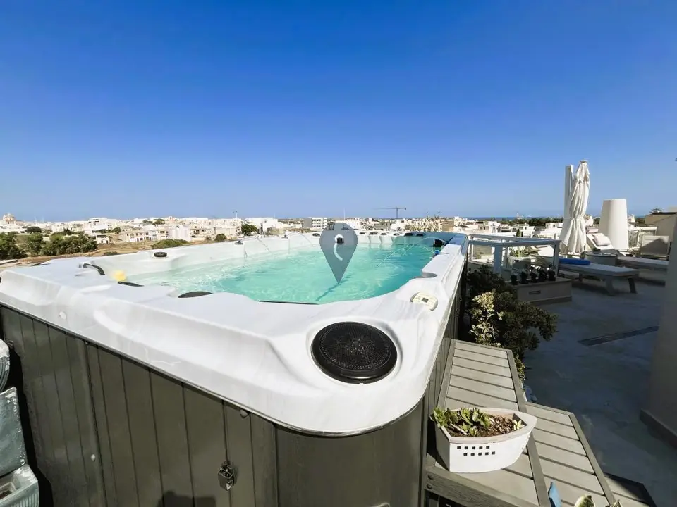 2 bedroom Penthouse for sale in Ghaxaq