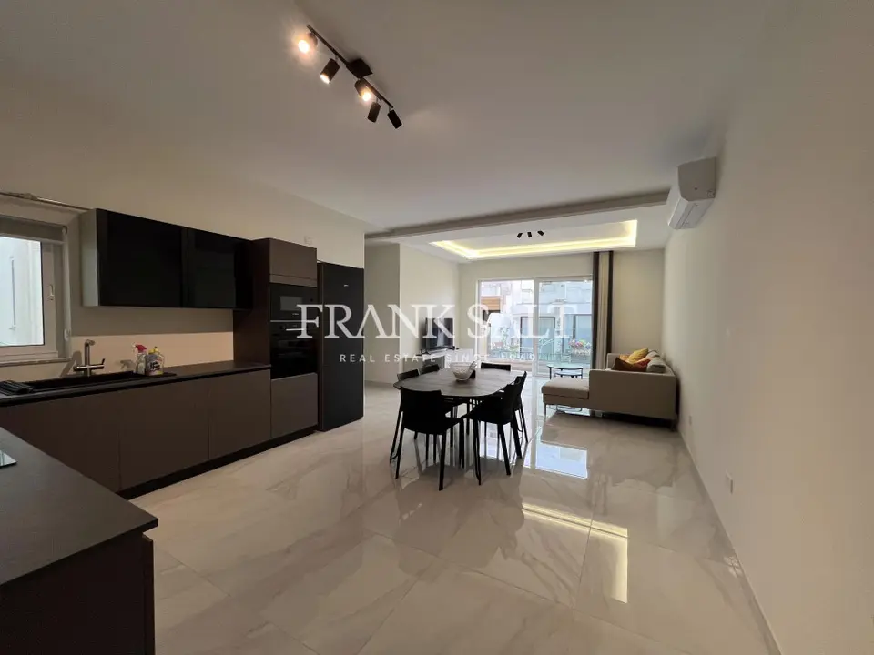 Marsascala, Apartment