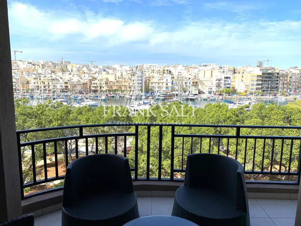 Pieta, Furnished Apartment