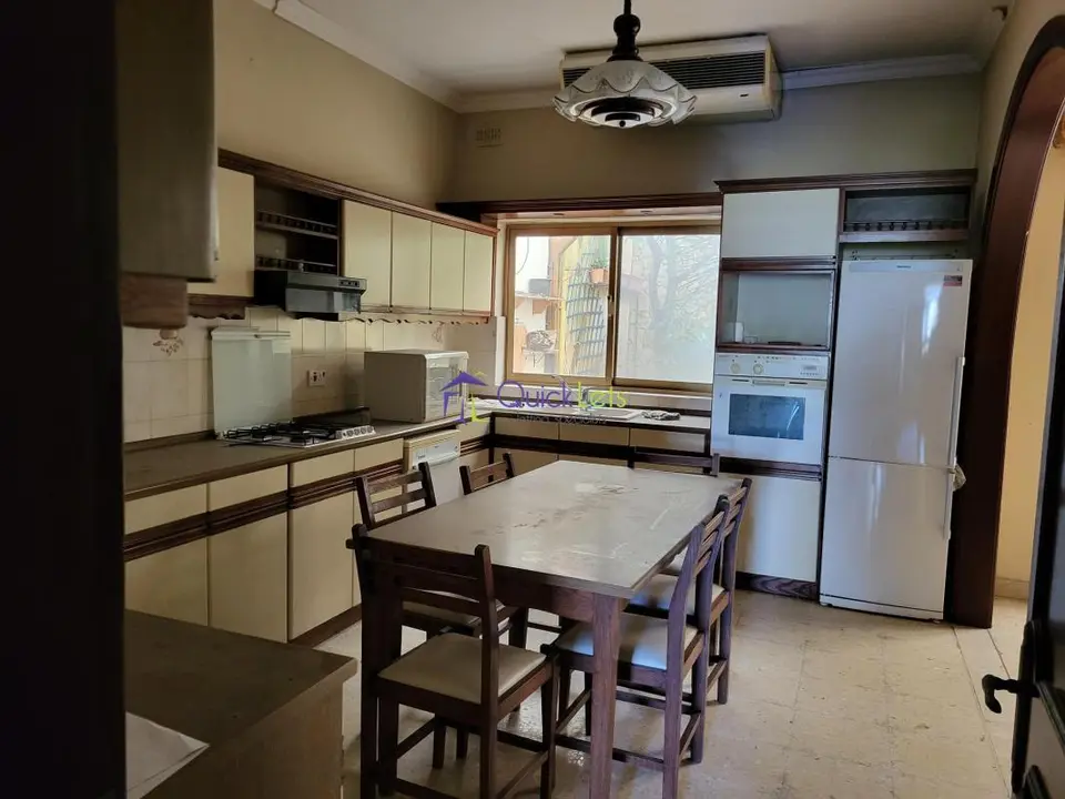 5 bedroom Terraced House to rent in San Gwann