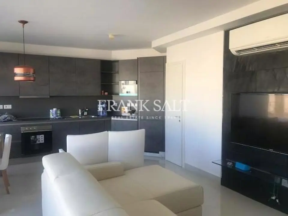 Gzira, Furnished Apartment