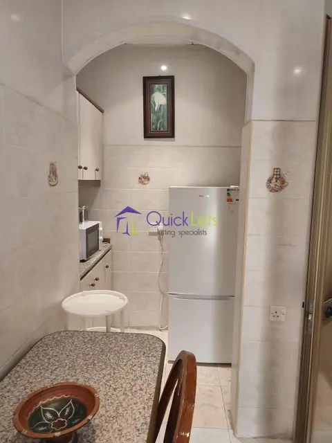 Duplex 1 chambre à louer à Kalkara
