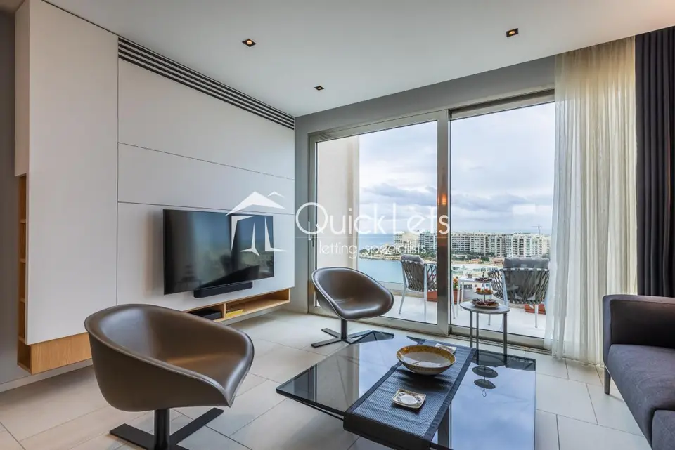 2 bedroom Penthouse to rent in St. Julians