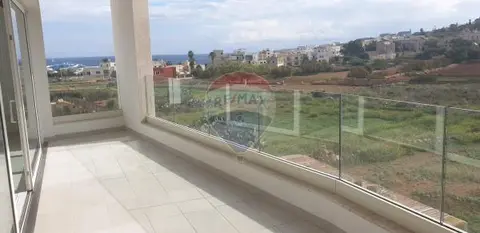3 bedroom Apartment to rent in Bahar Ic-Caghaq
