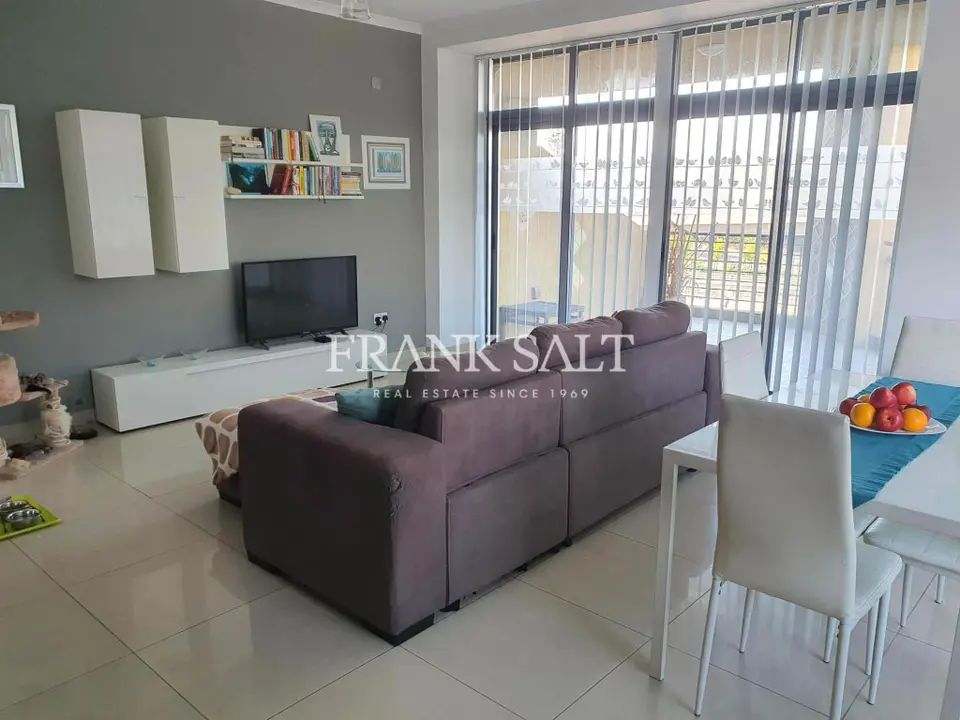 Paola, Furnished Apartment