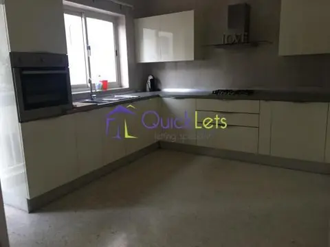 4 bedroom Terraced House to rent in Swieqi