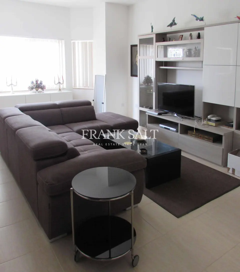 Swieqi, Furnished Apartment