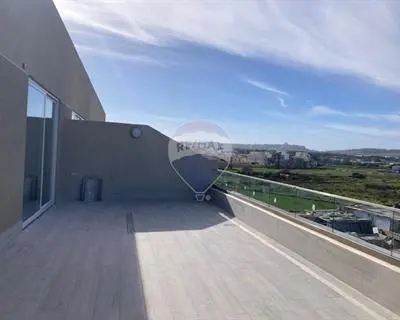 2 bedroom Penthouse to rent in Lija