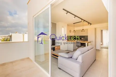 1 bedroom Penthouse to rent in Sliema