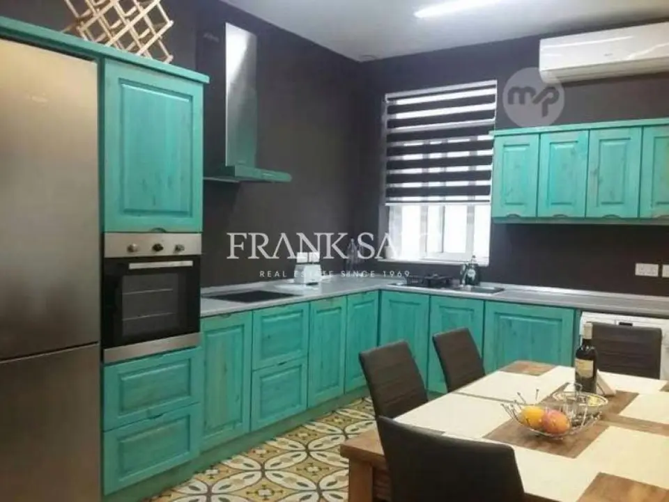 Vittoriosa, Furnished Maisonette